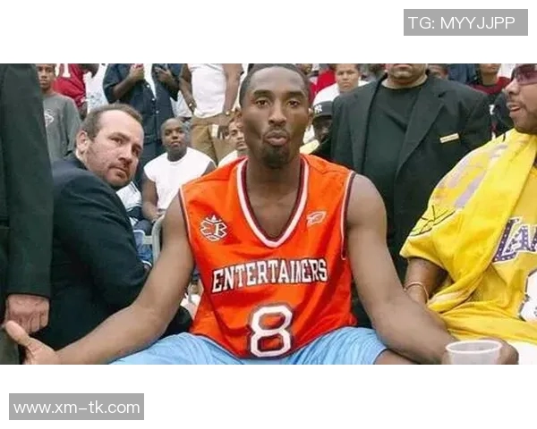 街头搭讪技巧大揭秘模仿足球明星轻松吸引目光的秘诀