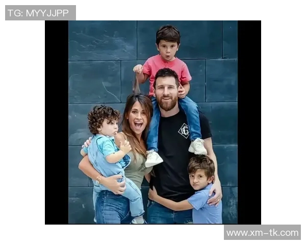 足球明星亲密瞬间大集合高清图片分享让你感受他们的魅力与风采